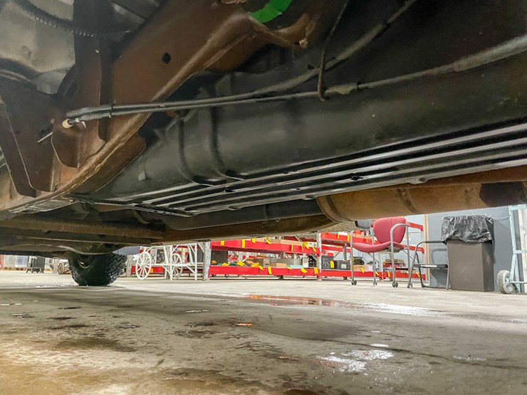 2015-chevrolet-silverado-2500hd-image-37