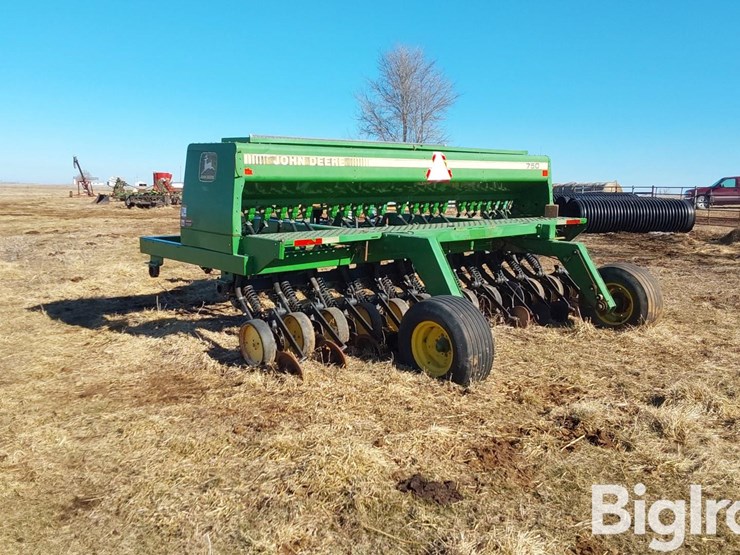 john-deere-750-image-7