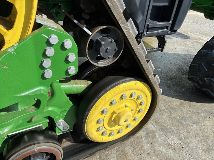 2023-john-deere-8rx-370-image-53