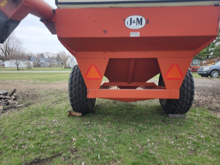 tag-#111,-j&m-image-6