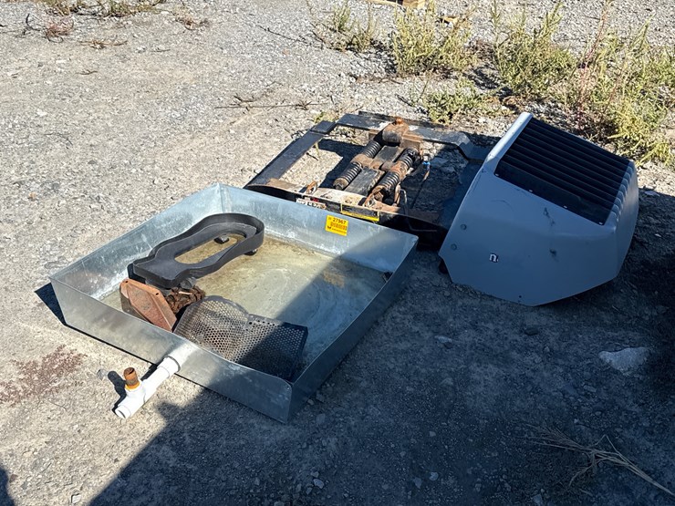 #27967-•-lot-of-chain,-receiver-hitch-&-miscellaneous-inv#-27967-image-3