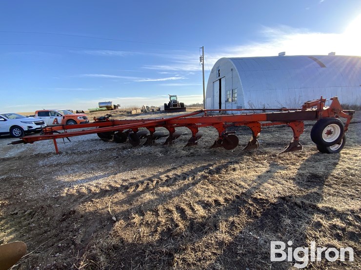 case-8-bottom-plow-image-8