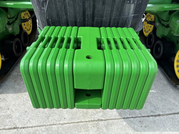 2024-john-deere-8rx-410-image-12