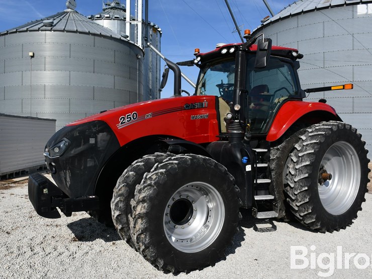 2021-case-ih-magnum-250-image-1