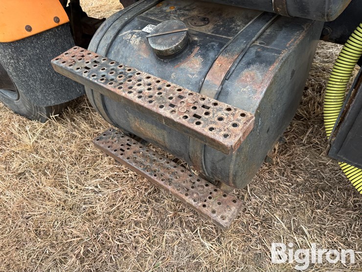 1990-ford-lt8000-image-15