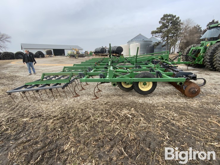 john-deere-726-image-15