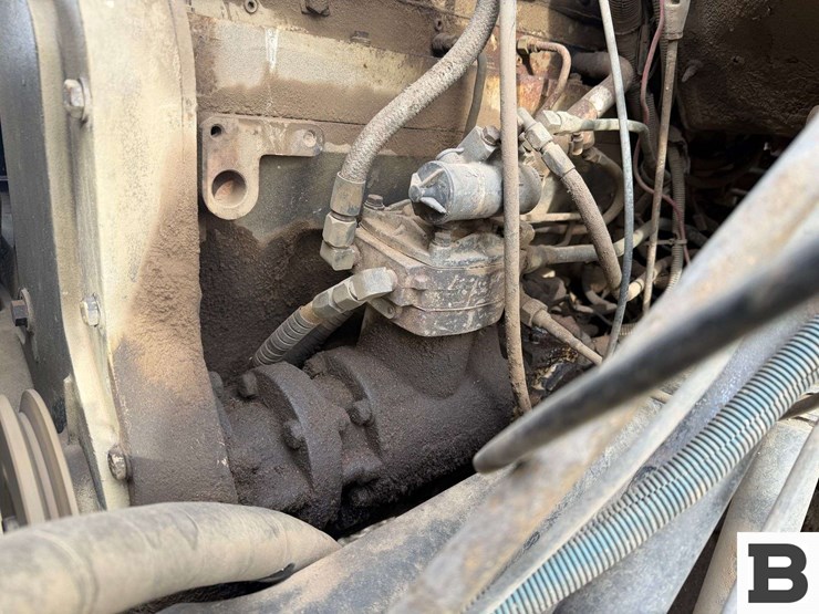 1985-international-s2300-image-15