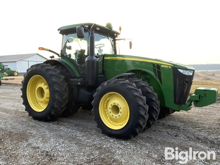 2013-john-deere-8360r-image-3