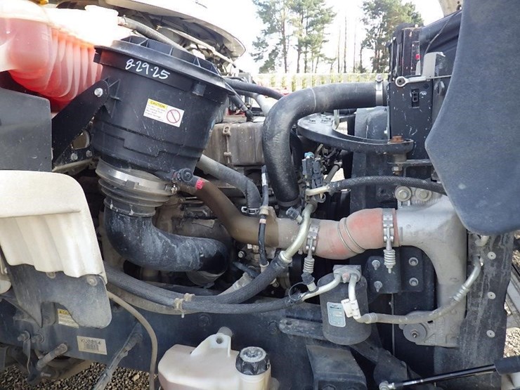 2019-freightliner-m2-15'-t/a-dump-truck-image-16