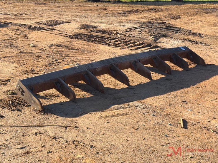 caterpillar-d5k2-image-1