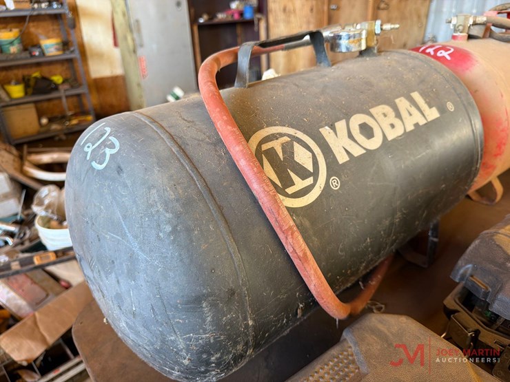 kobalt10-gallonportable-air-tank-image-2