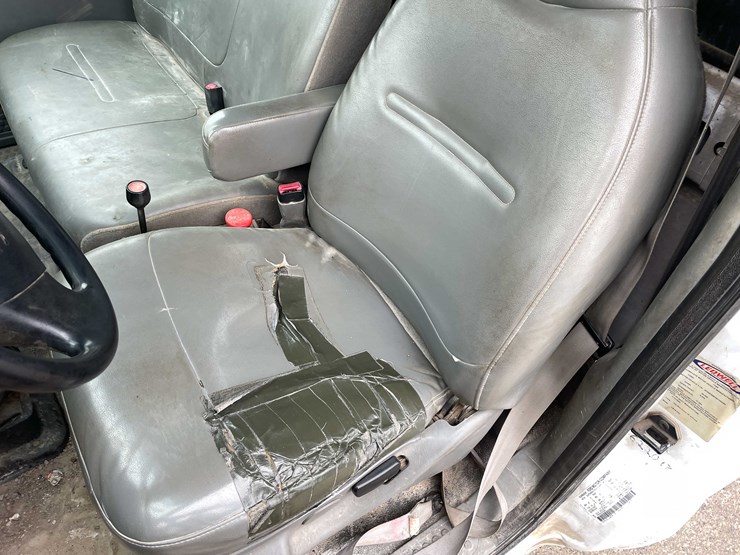 2006-ford-f650-xl-image-60