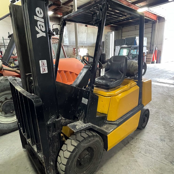 #1453 • Yale Forklift (F)