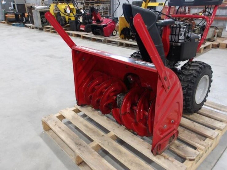 troy-built-31ah5nq5563-11-hp-30-in.-snowblower-image-20