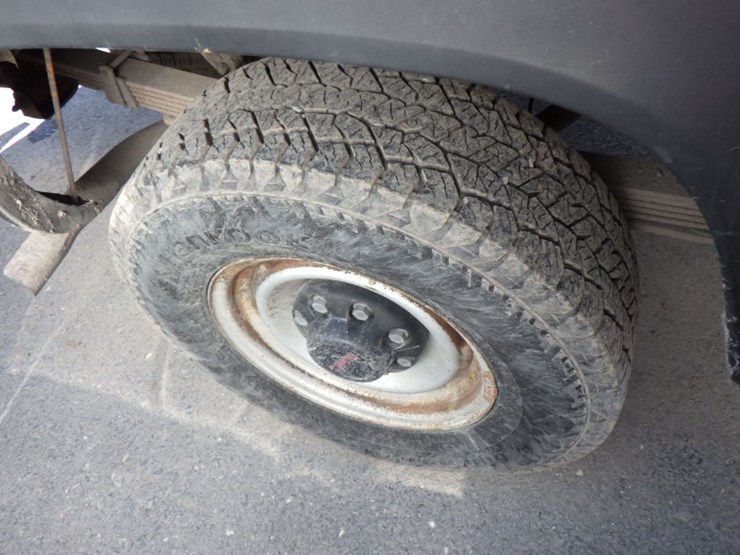 1999-gmc-k2500-image-5