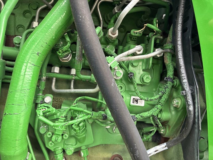 2015-john-deere-r4038-image-69