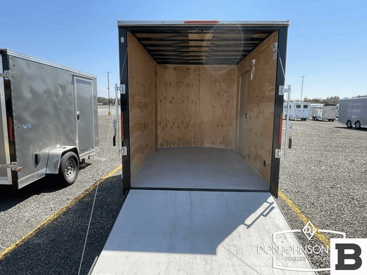 2022-c&b-10-7x10sa1-enclosed-cargo-trailer-image-8