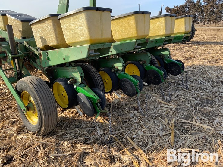 john-deere-7000-image-20