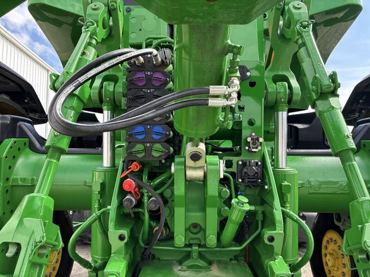 2024-john-deere-8rx-410-image-24