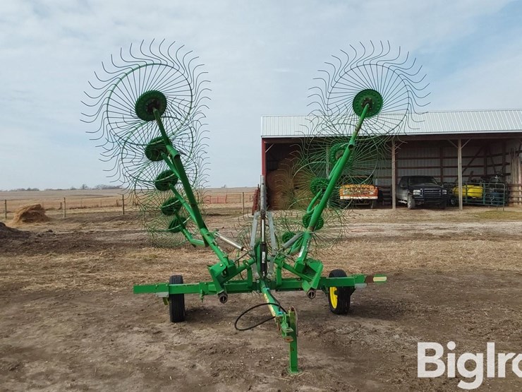 john-deere-702-image-2