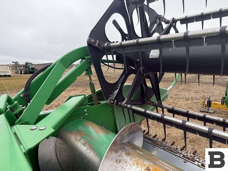 john-deere-635f-image-17