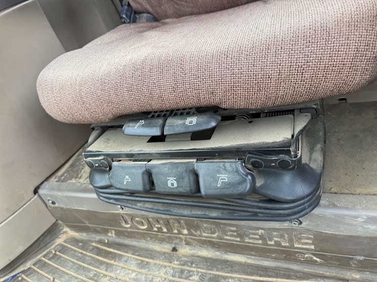 john-deere-7430-image-29