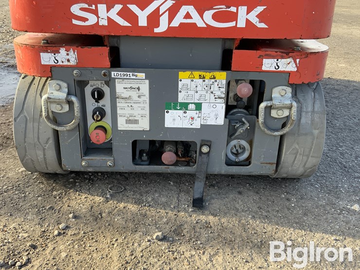 2017-skyjack-sj12-image-18