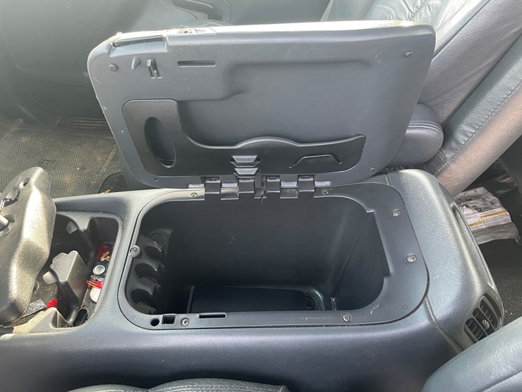 #1430-•-2002-green-gmc-sierra-(has-wi-title)-(of)-image-35