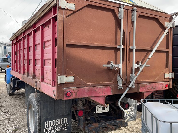 tag-#68,-1986-chevrolet-kodiak-grain-truck-image-8