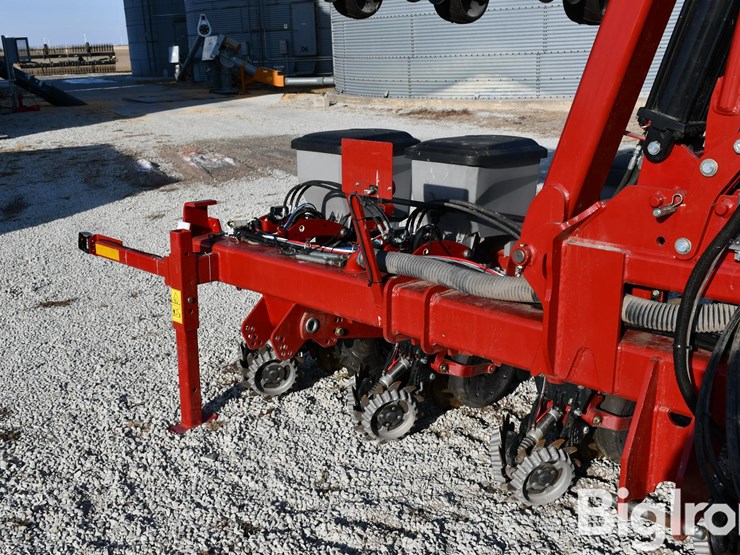 2022-case-ih-2022-image-14