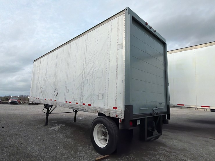 strick-pup-trailer-image-4