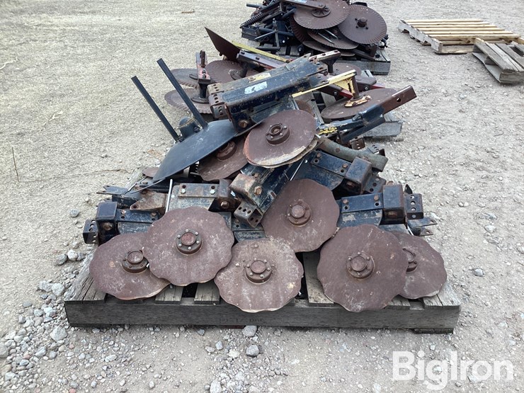 sunco-liquid-fertilizer-row-units-image-4