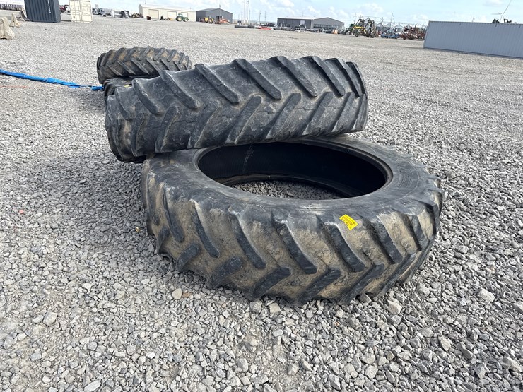 #39792-•-lot-of-(2)-480/80-50-tractor-tires-image-4