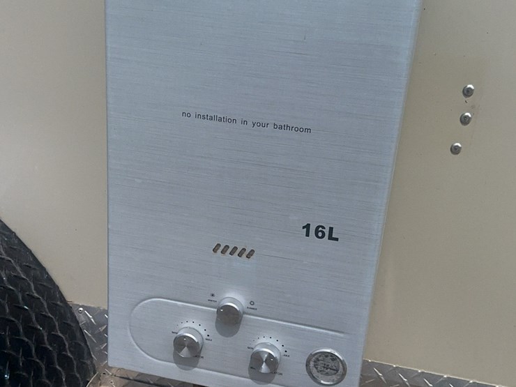 #252-•-t/a-16'-enclosed-food-trailer-inv#-35094-image-27