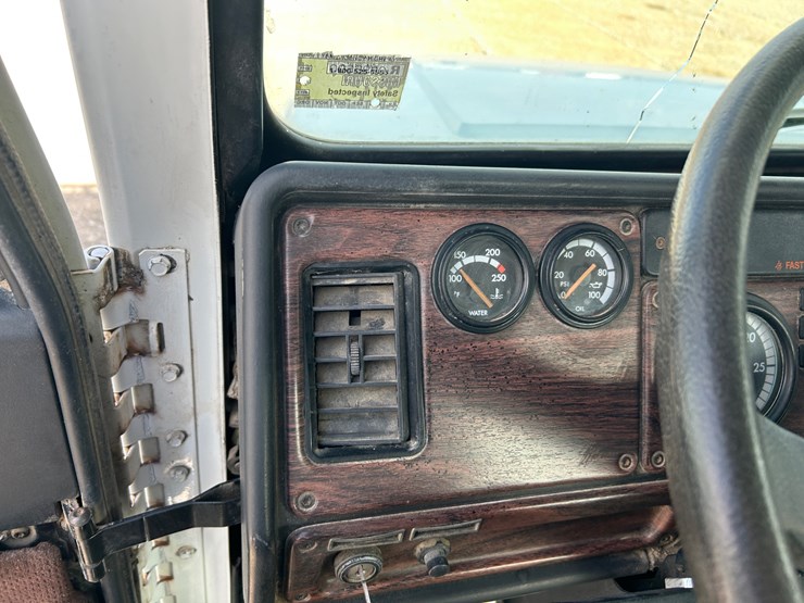 #39248-•-2000-freightliner-fd1-t/a-single-cab-truck-tractor-1fuy3mcb2ylb03327-image-61