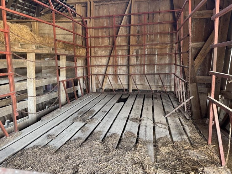 k&k-16'-bale-rack-&-gear-image-2