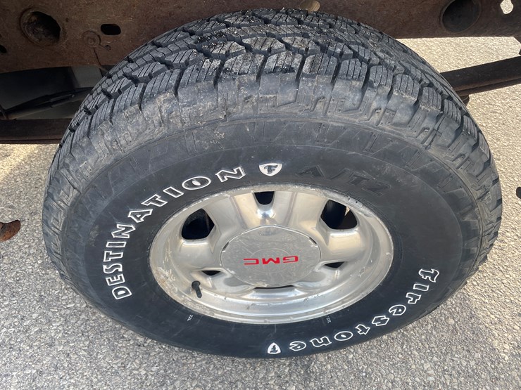 #1430-•-2002-green-gmc-sierra-(has-wi-title)-(of)-image-48