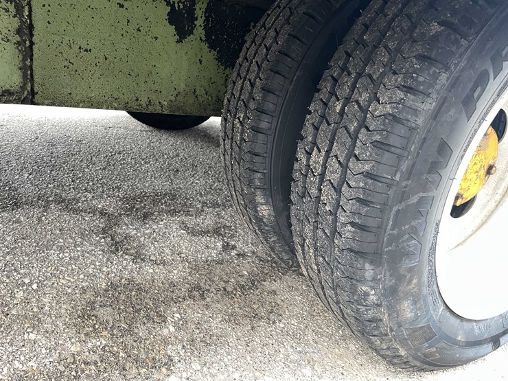 #1434-•-1977-miller-tilt-bed-trailer-(has-wi-title)-(of)-image-16