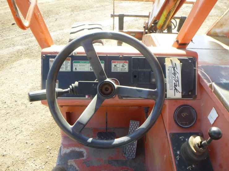 sky-trak-6036-image-26