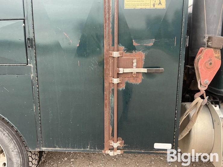 1990-international-8100-image-16