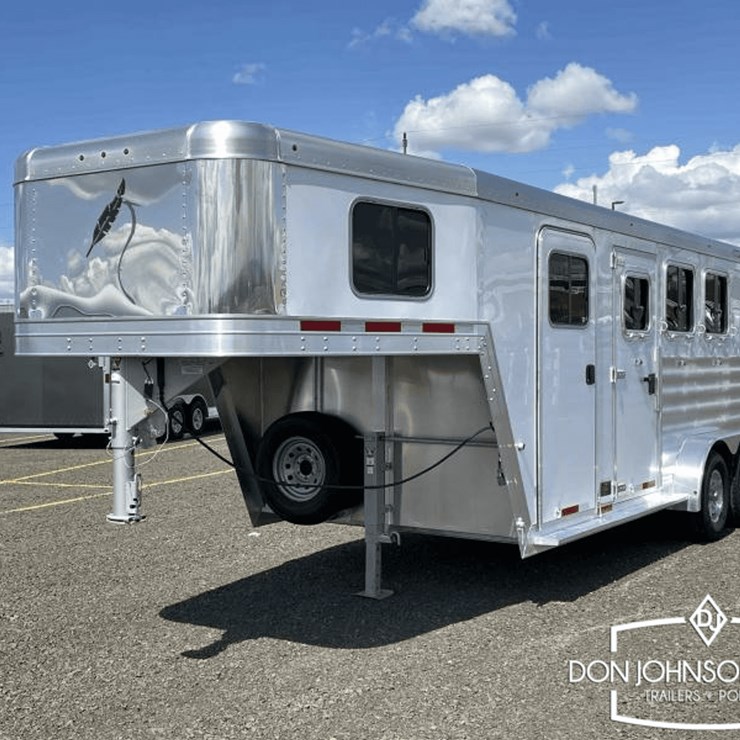 2023 Featherlite 7541-304A 3-H Gooseneck Horse Trailer