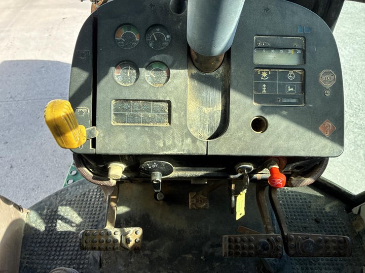 1984-john-deere-4650-image-65