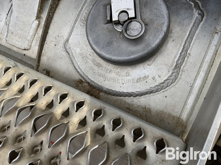 2001-peterbilt-378-image-17