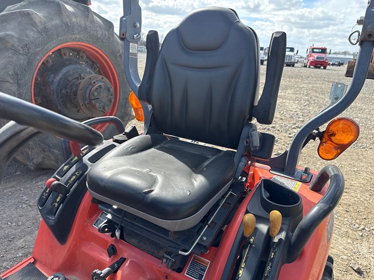 2013-kubota-bx2670-image-27