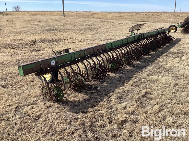 john-deere-30-image-7