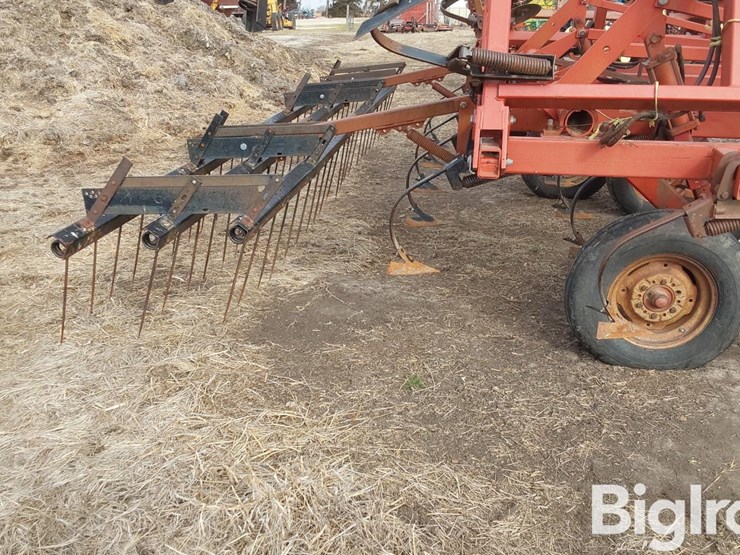 case-ih-4800-image-18