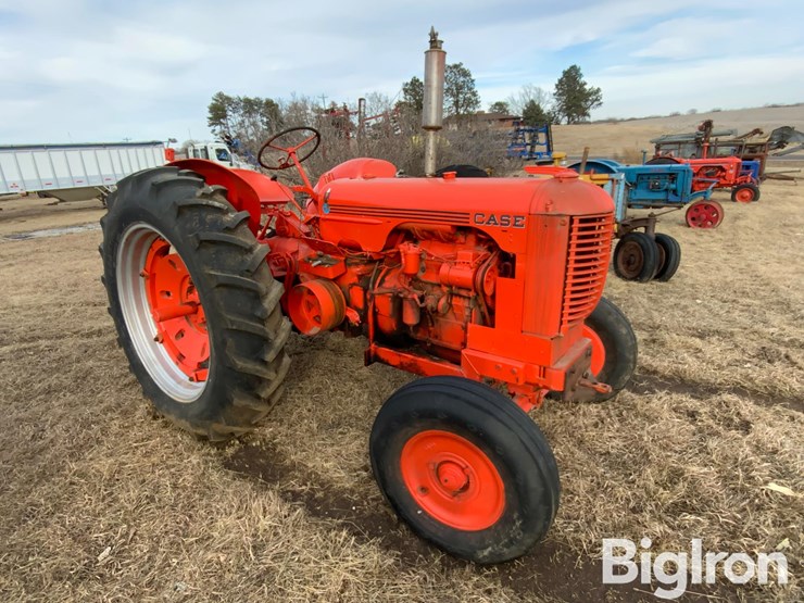 1947-case-dc-2wd-tractor-image-3