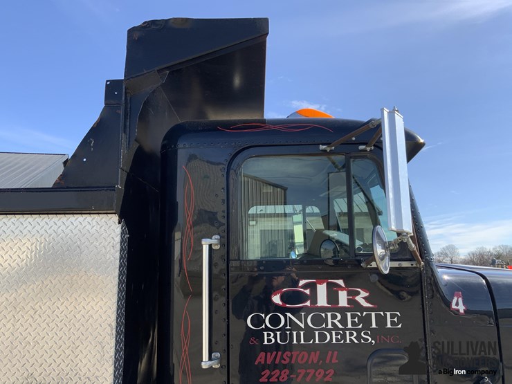 1995-freightliner-fld112-image-19