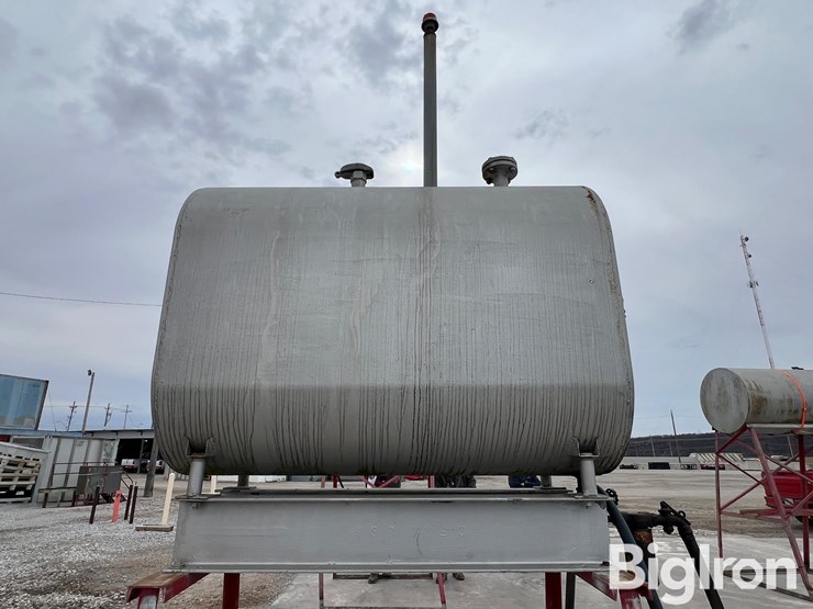 free-standing-200-gallon-kerosene-tank-image-12