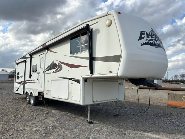 #35034-•-keystone-everest-36'-t/a-5th-wheel-travel-trailer-can't-read-inv#-35034-image-9